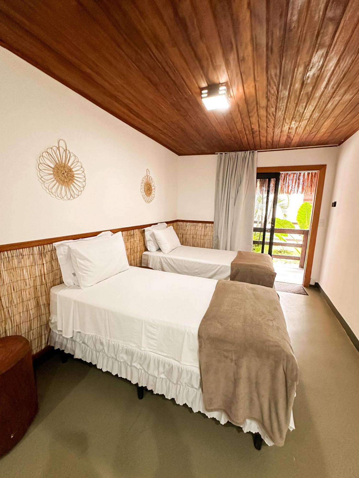 7 Bangalo, Do Parracho, 1,0 Km Da Rua Mucuge Hotel *