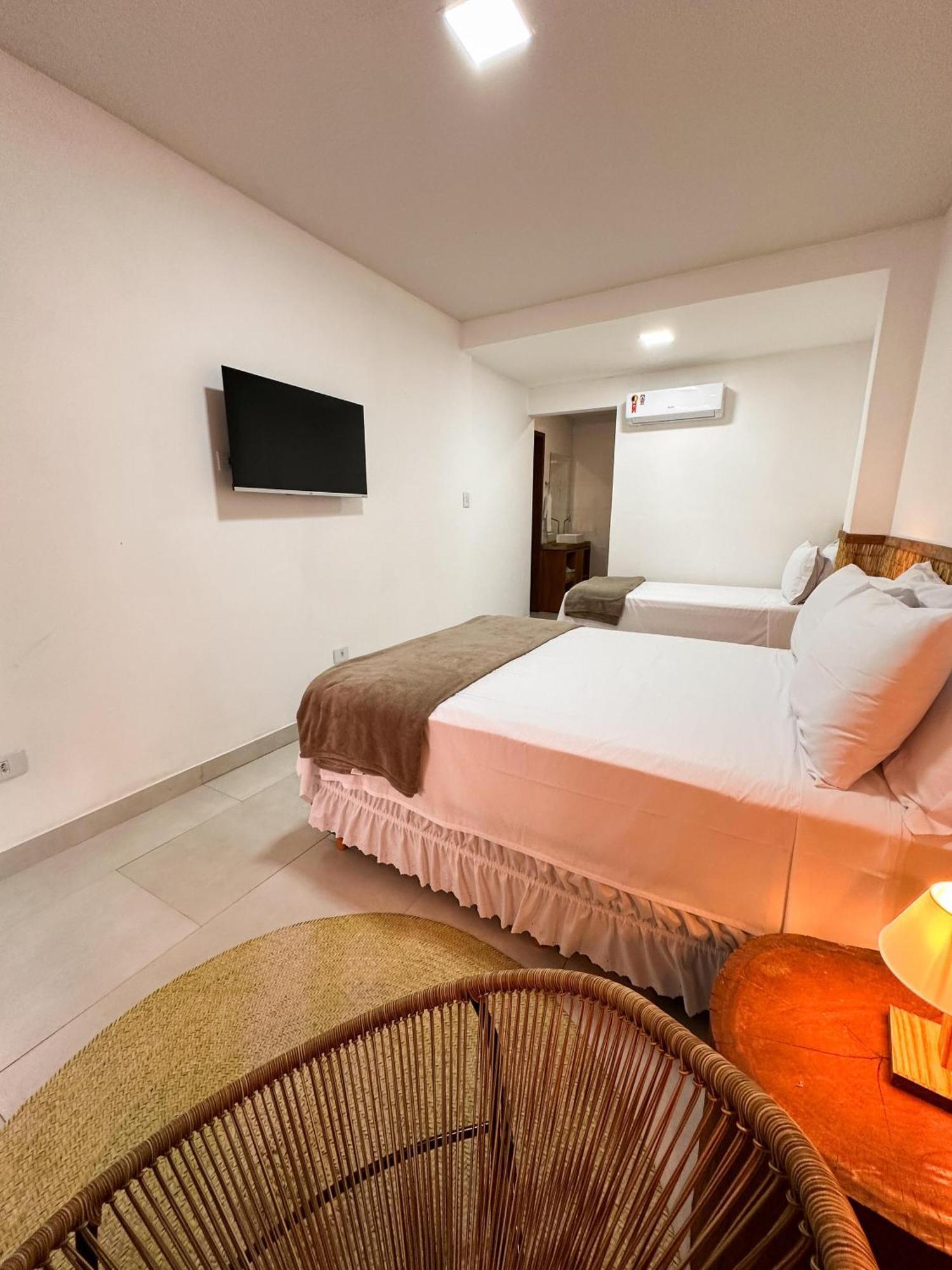 Hotel 7 Bangalo, Do Parracho, 1,0 Km Da Rua Mucuge
